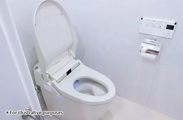 Tank for warm water toilet seat